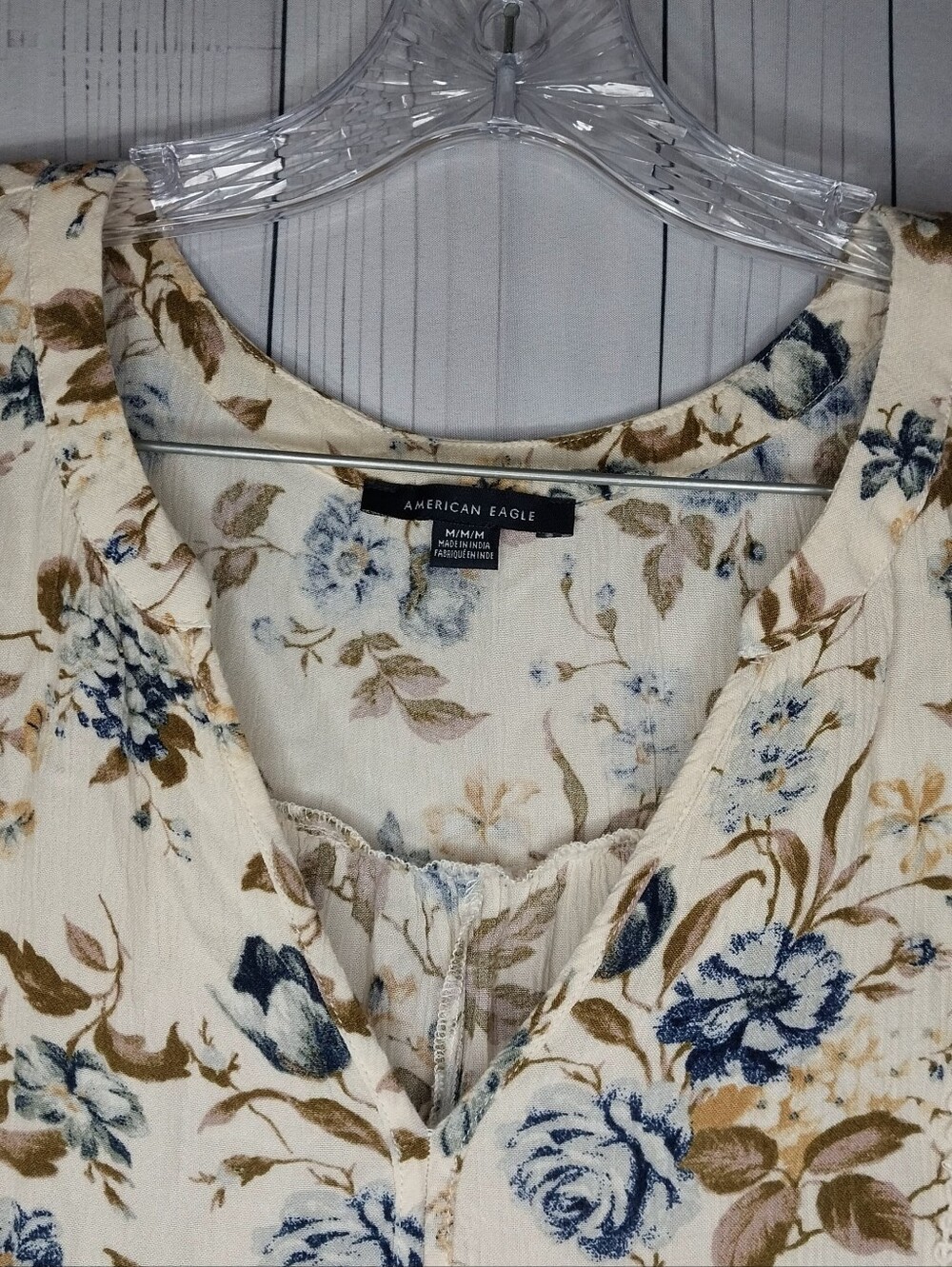 American Eagle Outfitters Floral Boho Peasant V-Neck Lace Trim Flowy Blouse - Picture 6 of 10